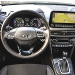 Hyundai Kona Hybrid Auto Class Magazine _007