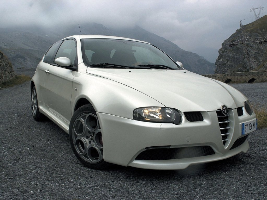 8 Things We Love About The Alfa Romeo 147 GTA (2 Reasons Why We Wouldn't  Buy One)