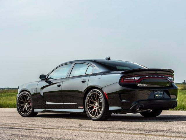 Insane Hellcat Outputs 805HP | Auto Class Magazine