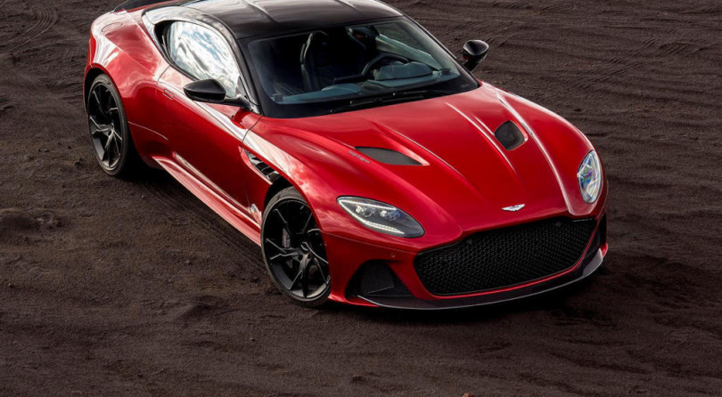 La Nuova Aston Martin DBS Superleggera E’ Oltraggiosamente Bella